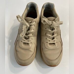 Everlane Men's Leather Cream Sneakers